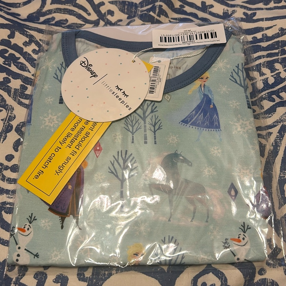 NWT- never been out of the bag!